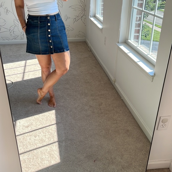 American Eagle Button Front Denim Skirt - Picture 3 of 5
